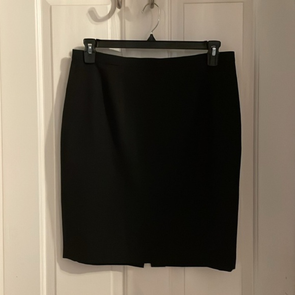 Michael Kors size 12P black skirt